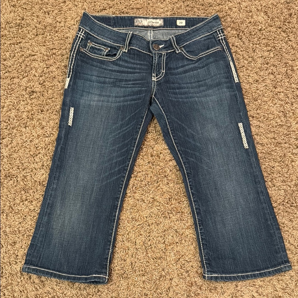 BKE Blue Cropped Capri Jeans with Classic Denim Wash